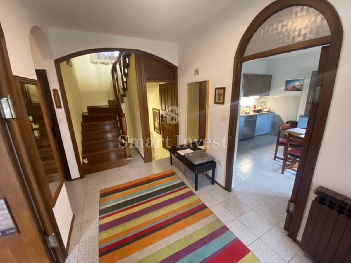 ABBAZIA - MATULJI, casa indipendente con parziale vista mare, in vendita