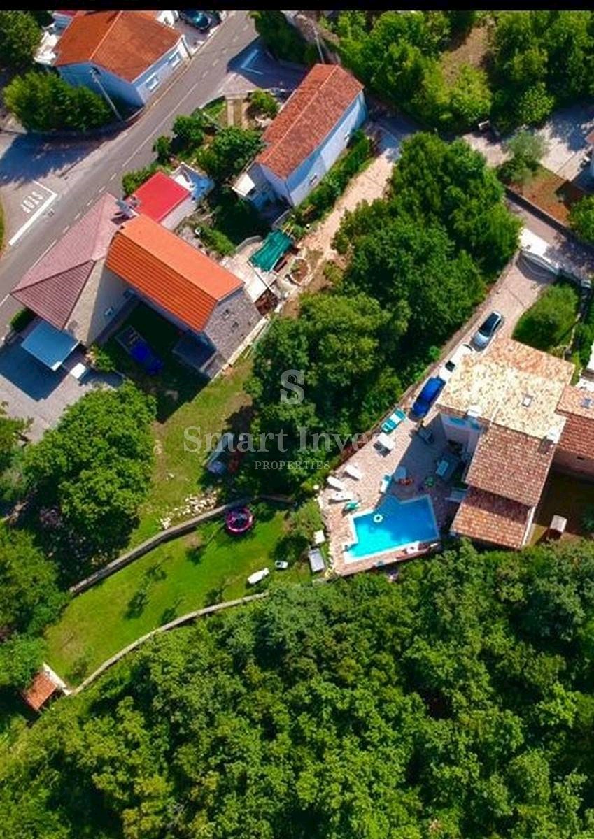 ISOLA DI KRK, Incantevole casa in pietra con piscina, in vendita