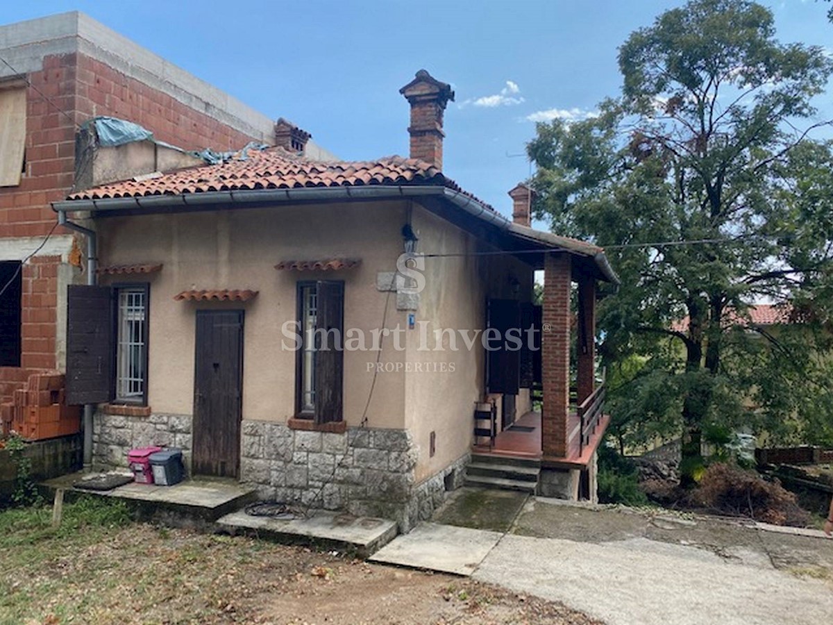 ABBAZIA, Casa bifamiliare da ristrutturare in una bellissima posizione