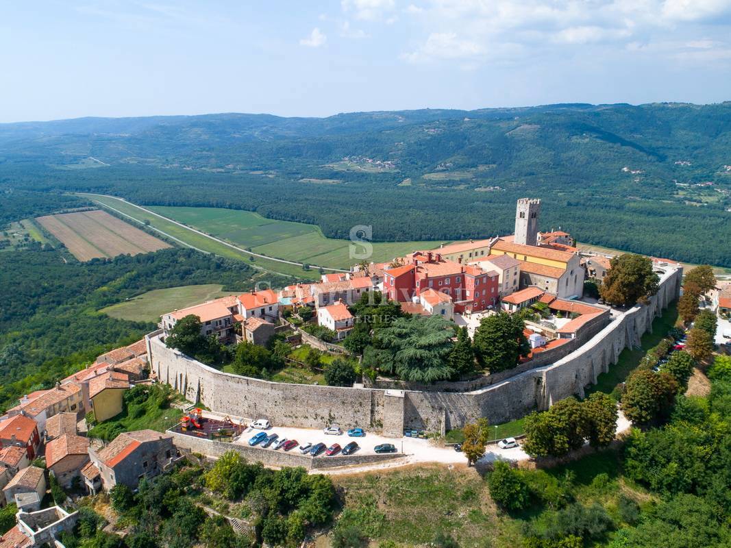 Hotel Motovun, 390m2