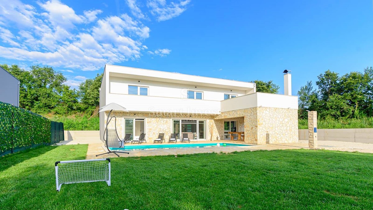 ISTRIA - SAN VINCENTI, bellissima villa con piscina in vendita