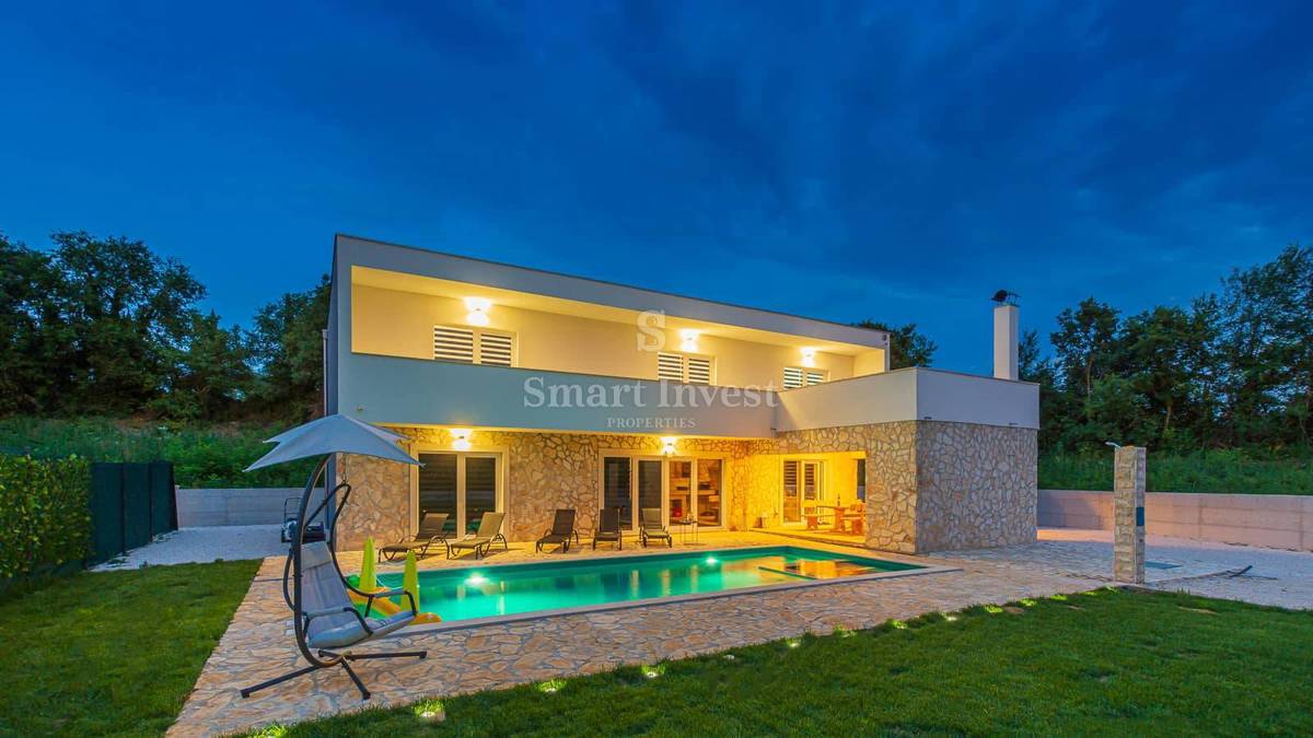 ISTRIA - SAN VINCENTI, bellissima villa con piscina in vendita