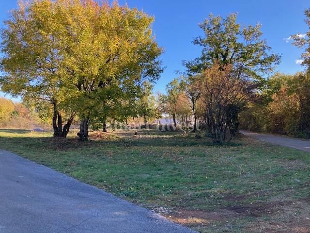 Terreno Mrgani, Kanfanar, 1.337m2