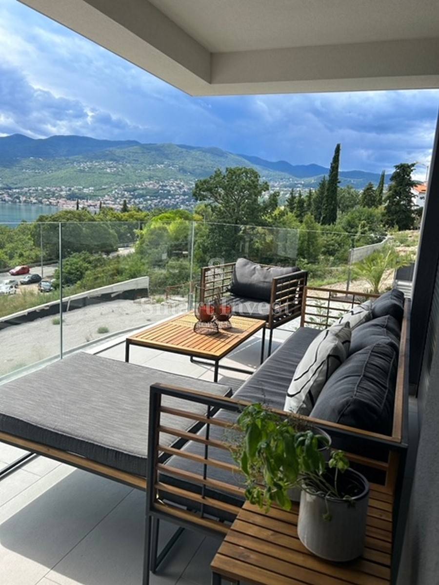 RIJEKA - BIVIO, appartamento trilocale con vista panoramica sul mare