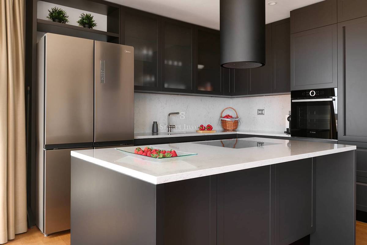 ABBAZIA, appartamento con piscina e vista mare