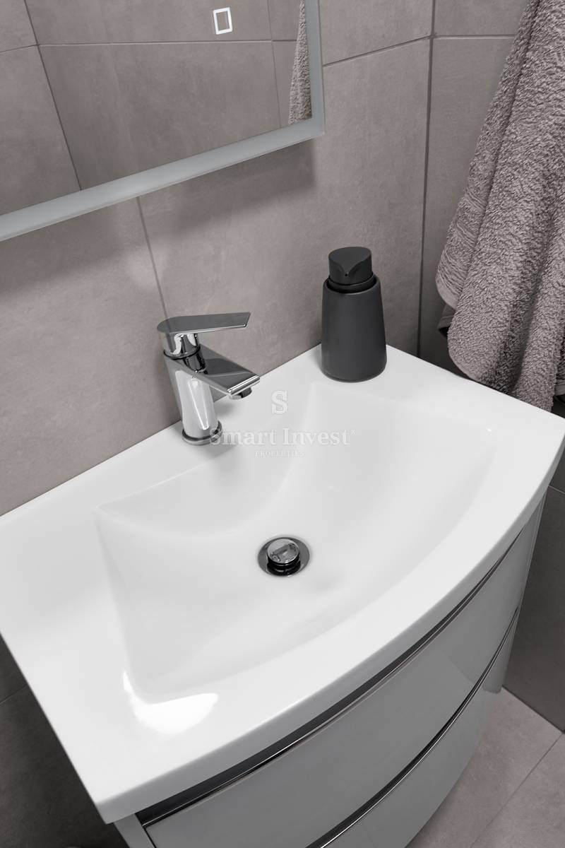 ABBAZIA, appartamento con piscina e vista mare