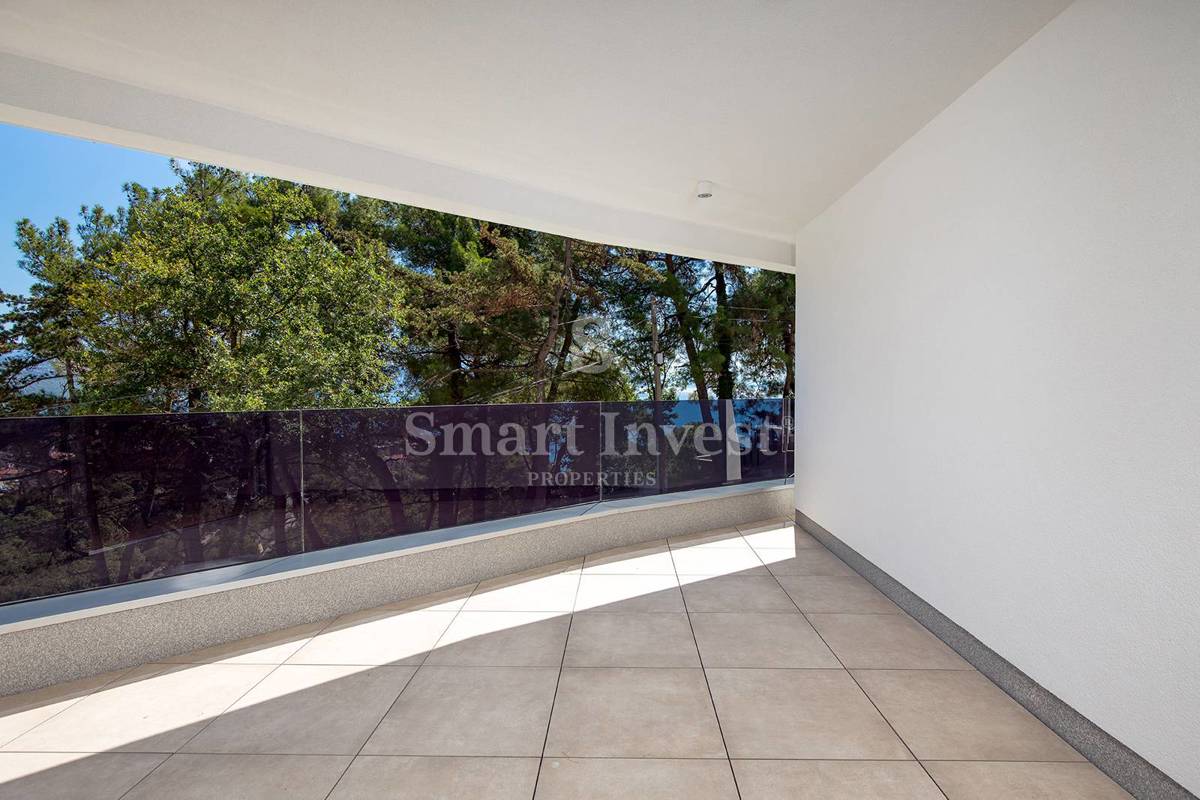 ABBAZIA, lussuoso appartamento trilocale con vista mare in complesso con piscina