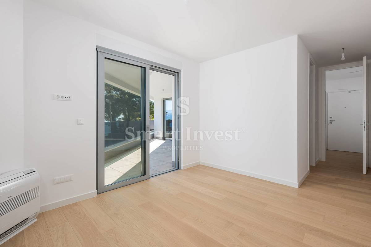 ABBAZIA, lussuoso appartamento trilocale con vista mare in complesso con piscina