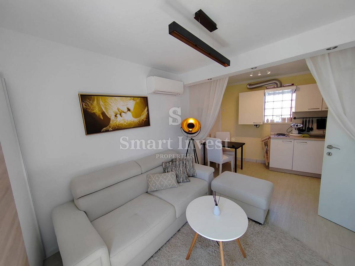 ROVIGNO, due monolocali in vendita