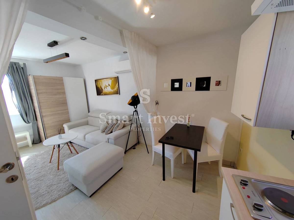 ROVIGNO, due monolocali in vendita