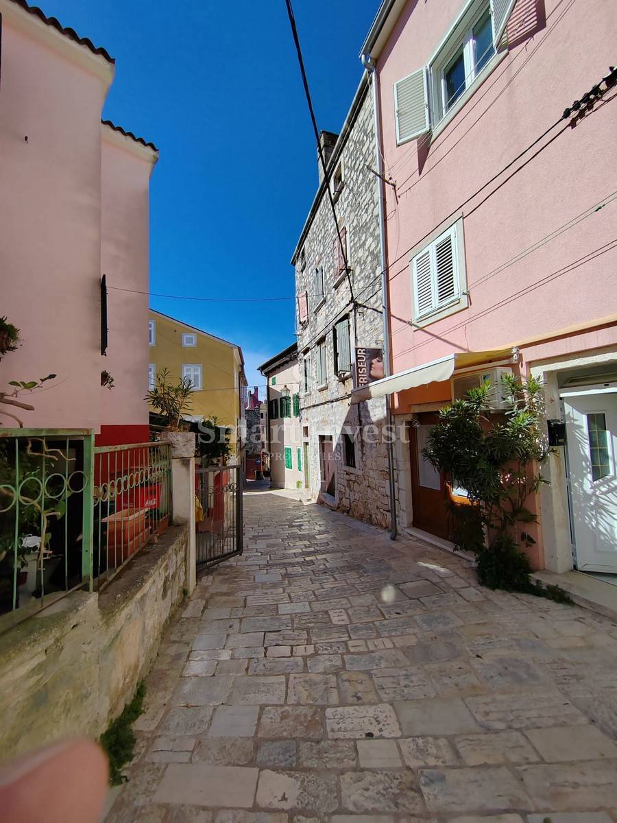 ROVIGNO, due monolocali in vendita