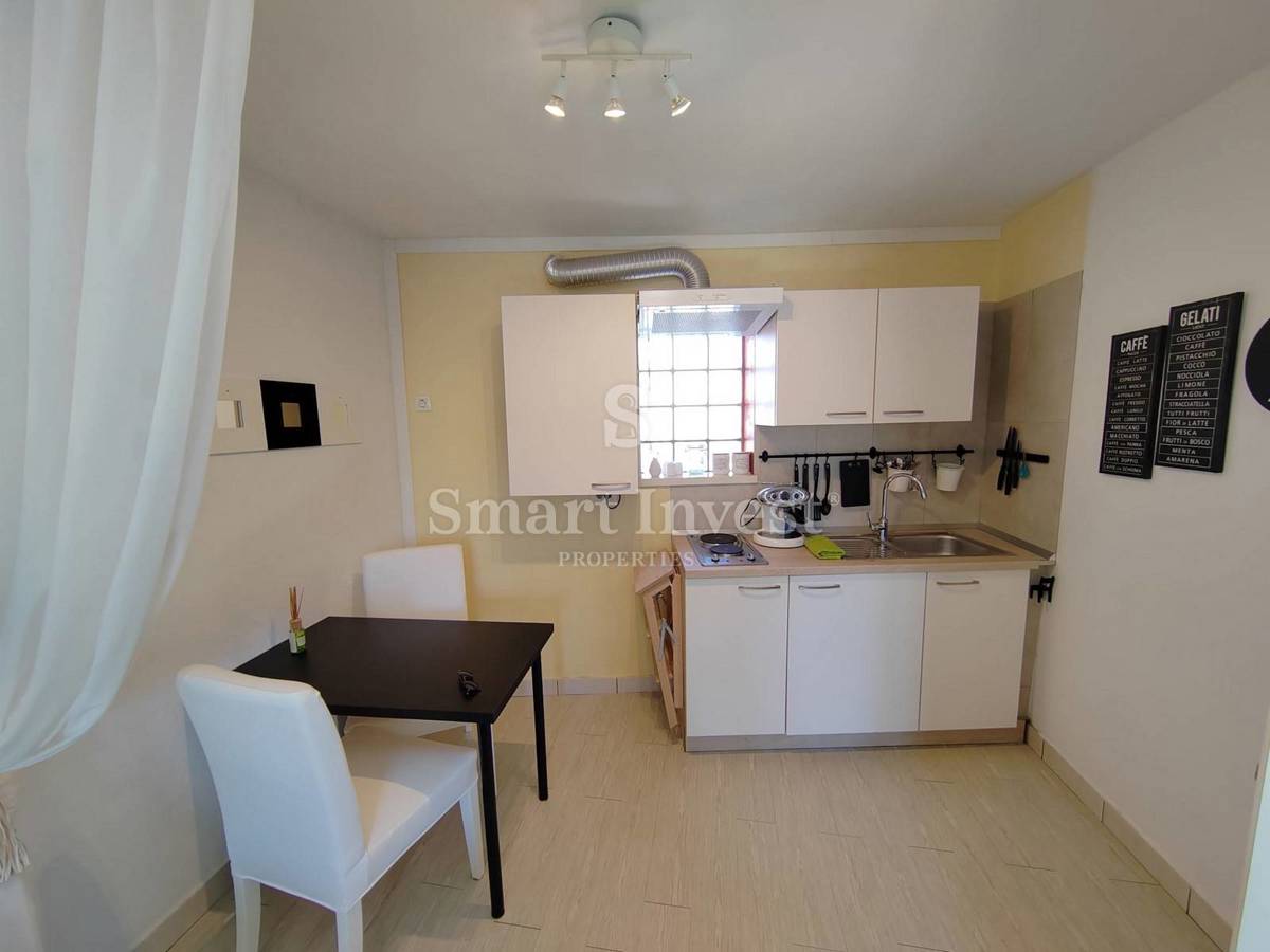 ROVIGNO, due monolocali in vendita