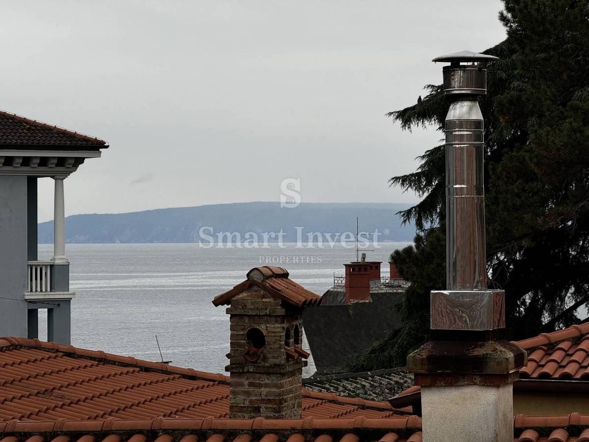 LAURANA - CENTRO, casa con 3 appartamenti vicino al mare