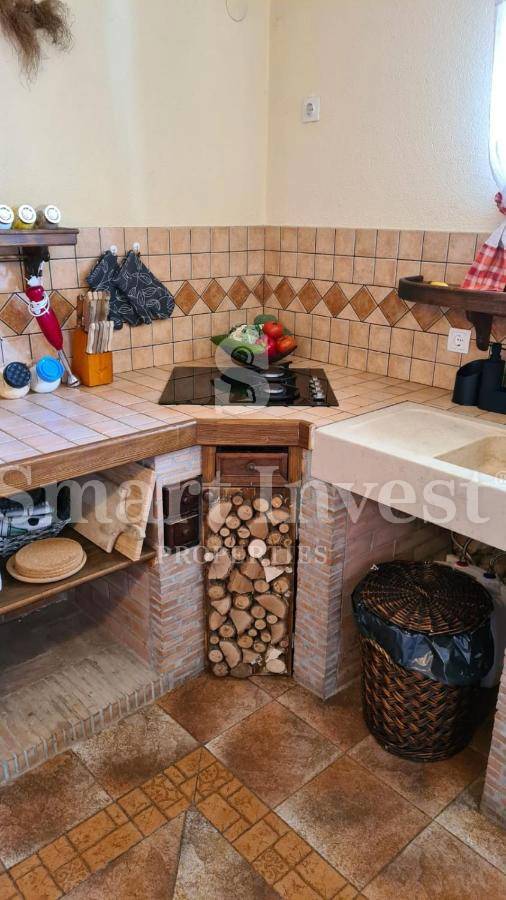 GORSKI KOTAR - VRBOVSKO, casa con piscina e terreno di 6200 m2