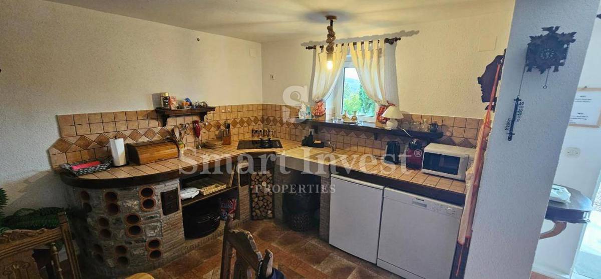 GORSKI KOTAR - VRBOVSKO, casa con piscina e terreno di 6200 m2