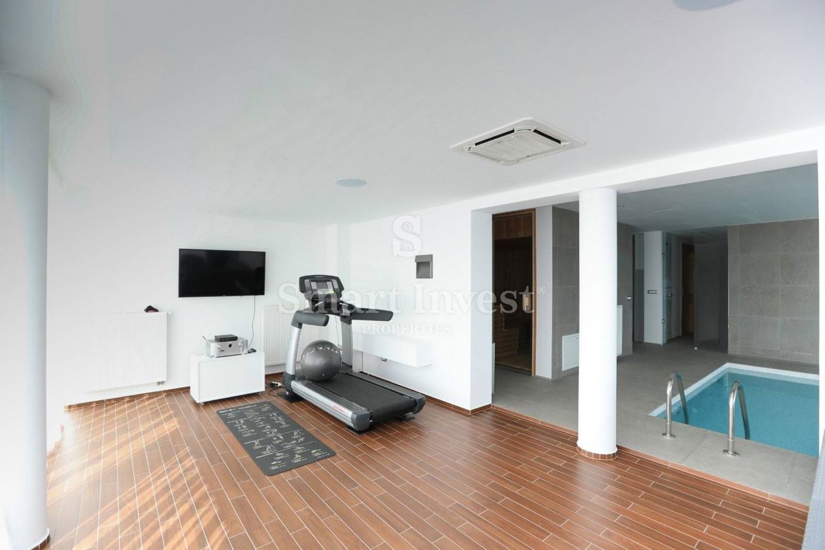 OPATIJA - IČIĆI, Exclusive villa with sea view, just 150 m to the sea