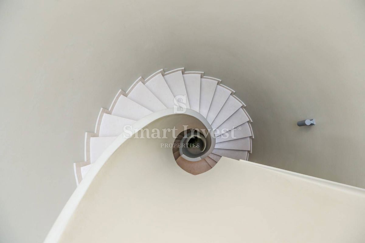 OPATIJA - IČIĆI, Exclusive villa with sea view, just 150 m to the sea