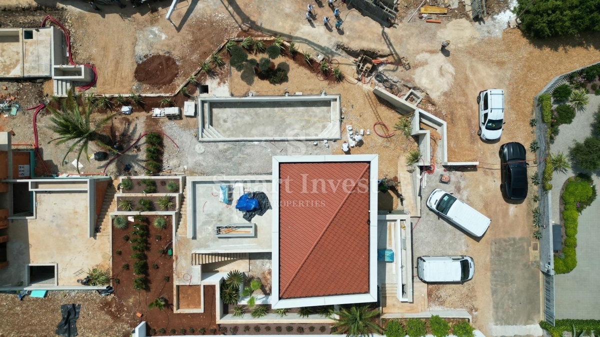 KRK - MALINSKA, villa moderna con piscina e vista mare