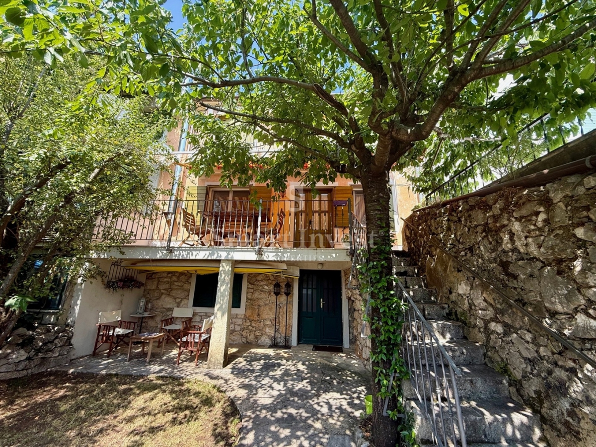 CRIKVENICA - DRAMALJ, affascinante casa a schiera in pietra