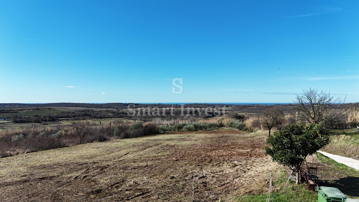 ISTRIA - BUIE, terreno edificabile per una casa, con vista mare