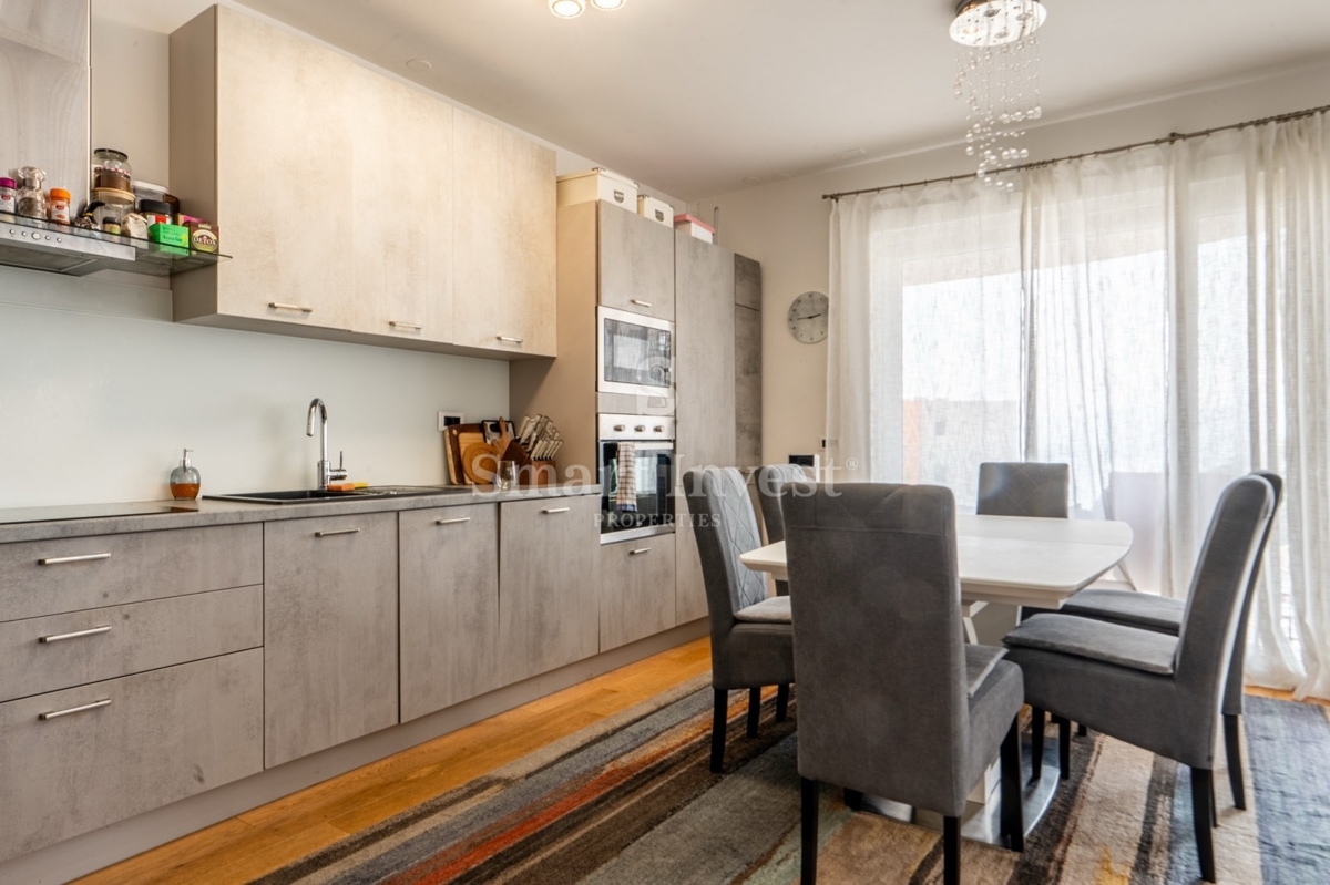 FIUME - MARTINKOVAC, appartamento con 3 camere da letto con vista mare