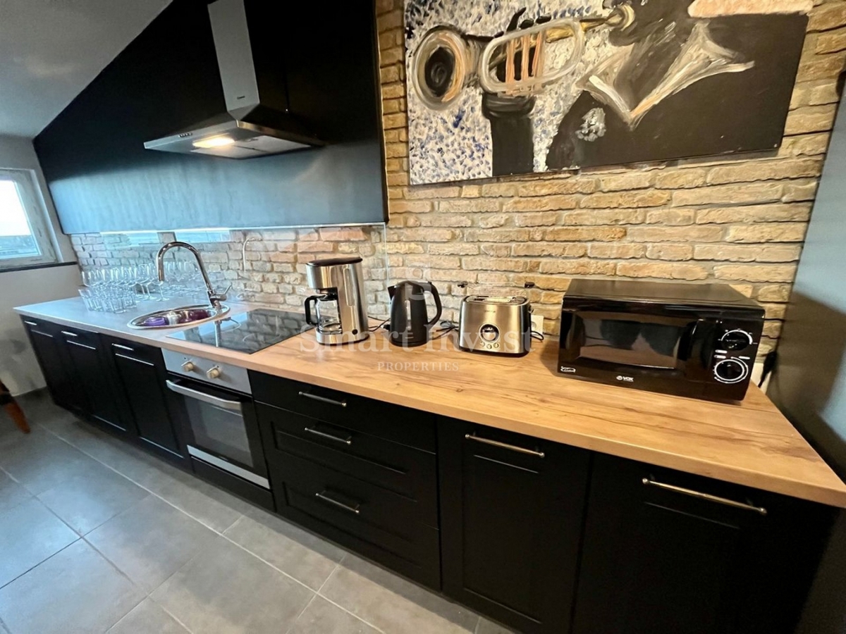 FIUME - CENTRO, appartamento ristrutturato con 2 camere da letto