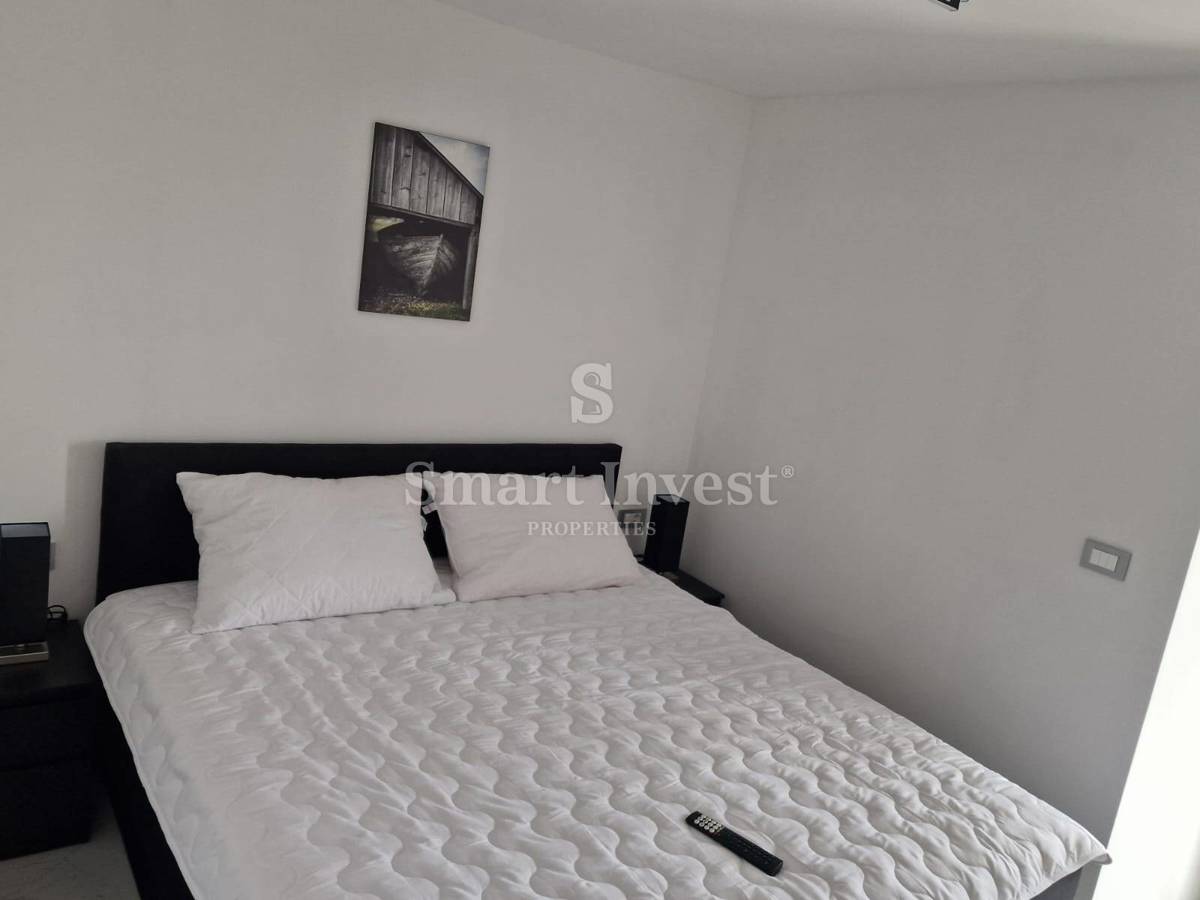 OPATIJA - BREGI, appartamento con terrazza, vista mare, piscina e parcheggio