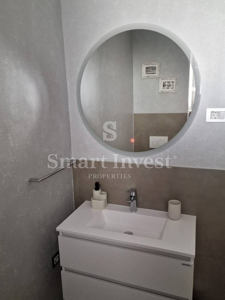 OPATIJA - BREGI, appartamento con terrazza, vista mare, piscina e parcheggio