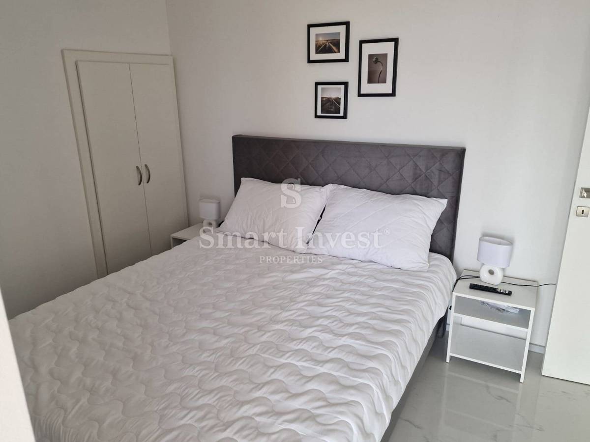 OPATIJA - BREGI, appartamento con terrazza, vista mare, piscina e parcheggio