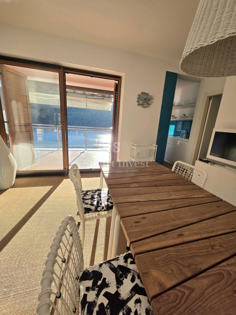 ISTRIA - RABAC, splendido appartamento fronte mare