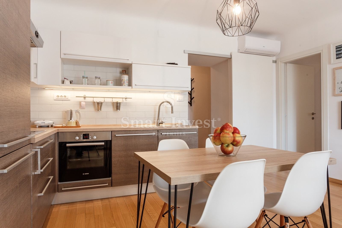 FIUME - CENTRO, 2 appartamenti di alta qualità, vista mare