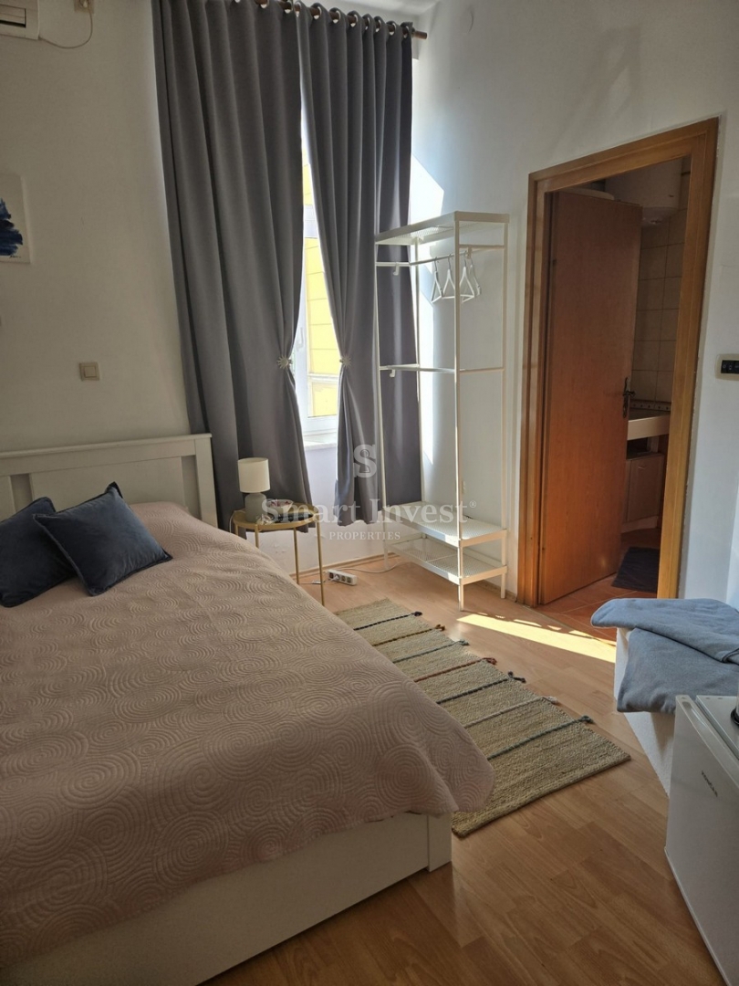 ABBAZIA - CENTRO, appartamento con 3 camere da letto, terrazza e taverna, a 50 m dal mare