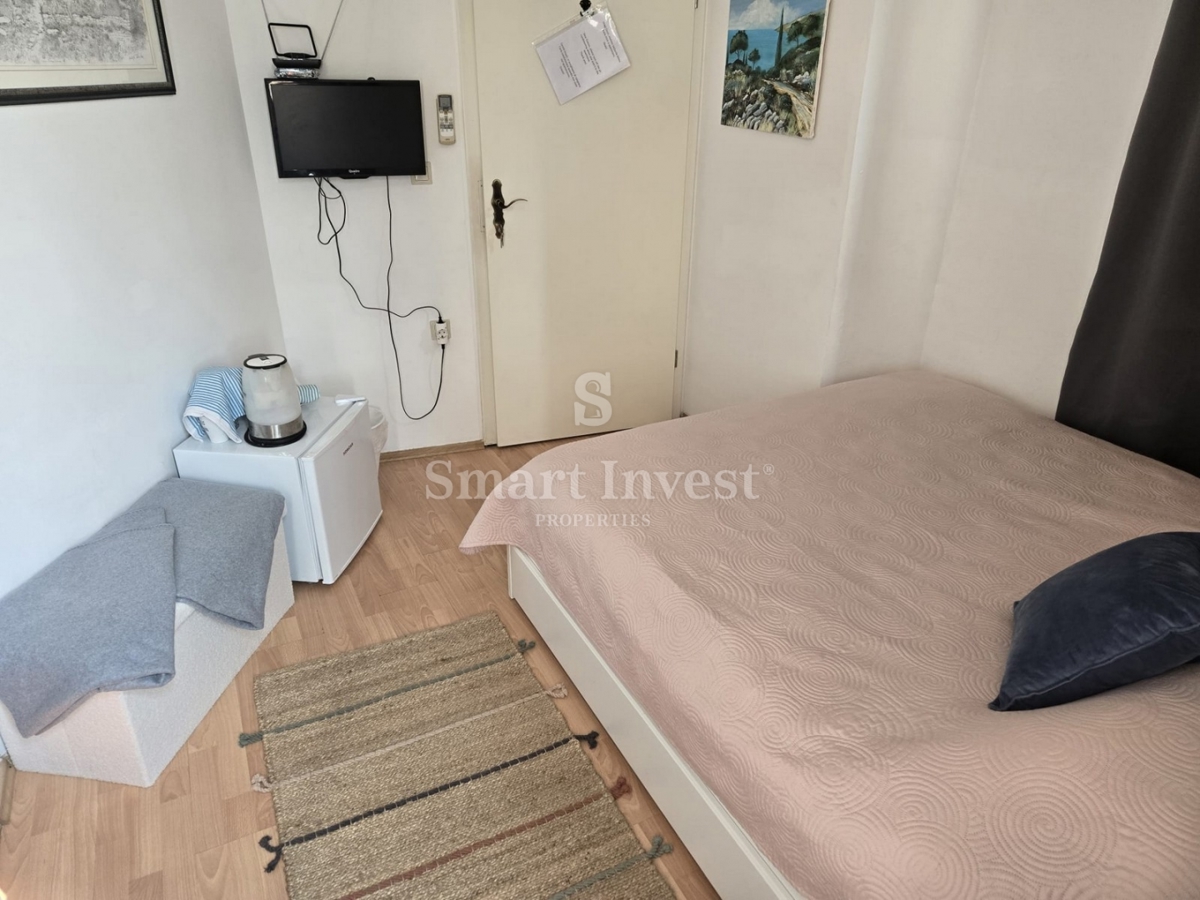 ABBAZIA - CENTRO, appartamento con 3 camere da letto, terrazza e taverna, a 50 m dal mare