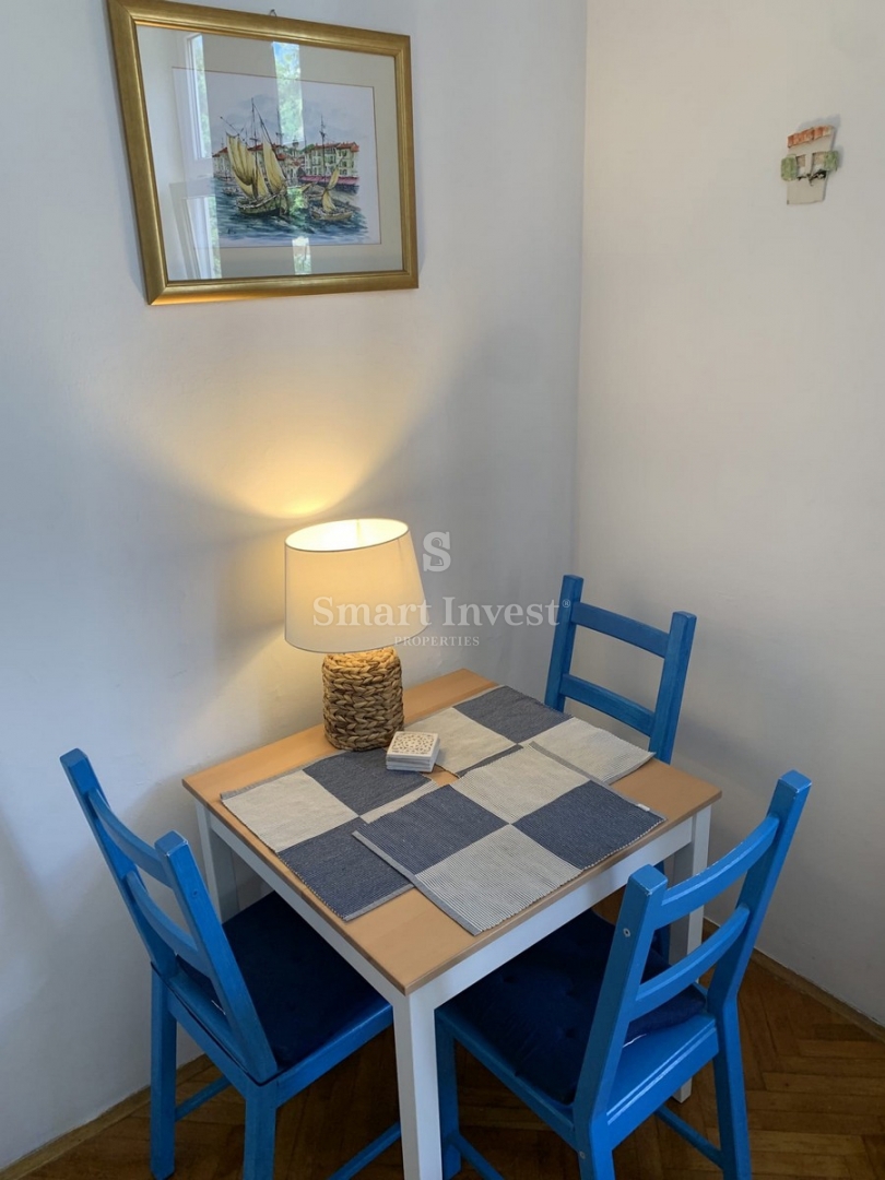 ABBAZIA - CENTRO, appartamento con 3 camere da letto, terrazza e taverna, a 50 m dal mare