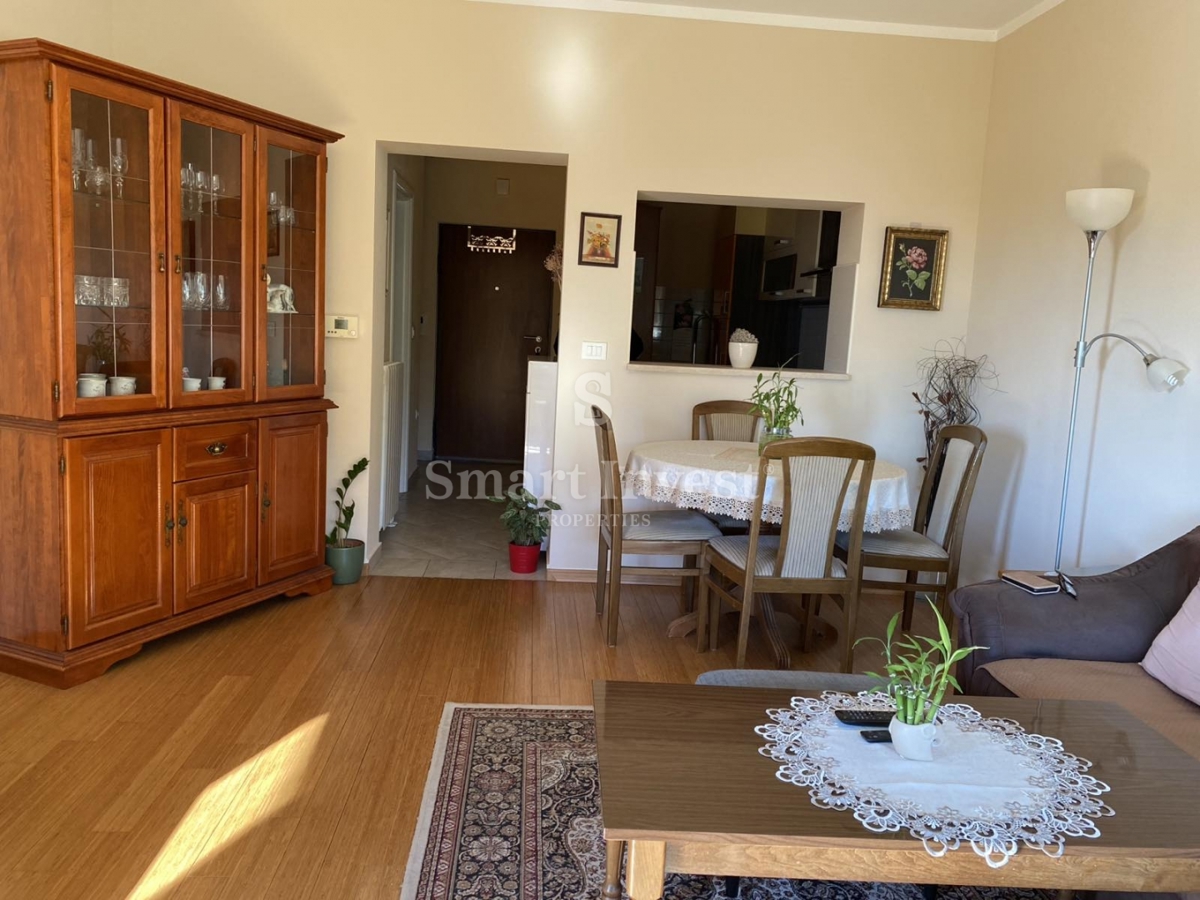 FIUME - DONJI ZAMET, appartamento bilocale  con balcone e garage