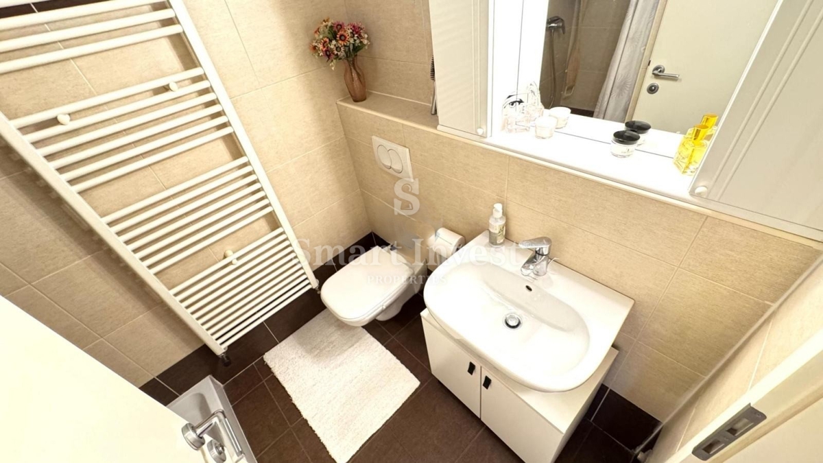 FIUME - DONJI ZAMET, appartamento bilocale  con balcone e garage