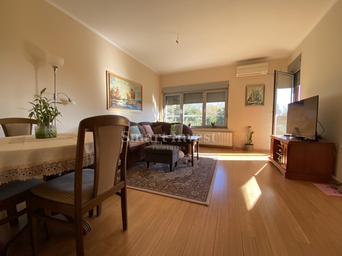 FIUME - DONJI ZAMET, appartamento bilocale  con balcone e garage