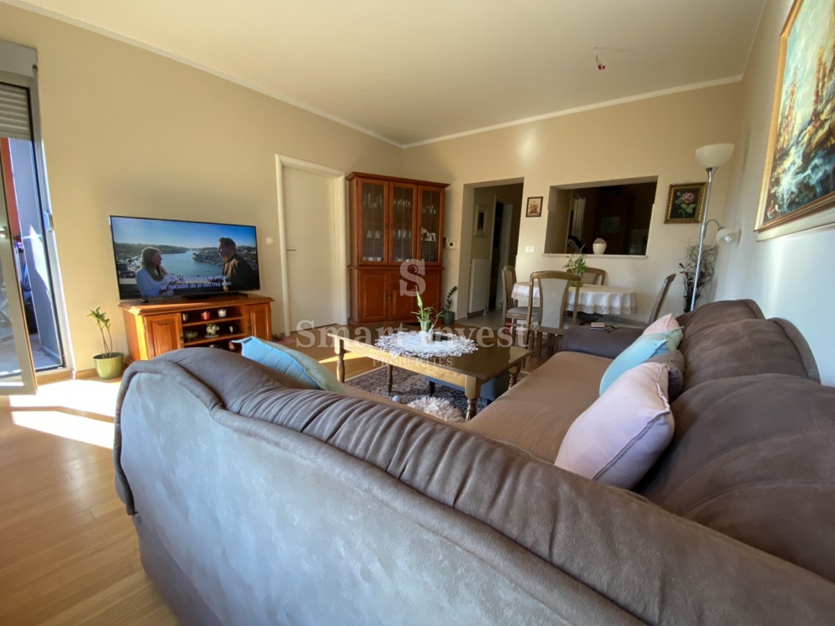 FIUME - DONJI ZAMET, appartamento bilocale  con balcone e garage