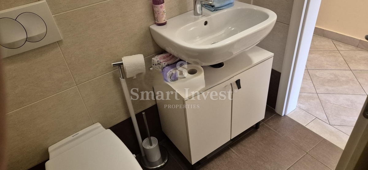 FIUME - DONJI ZAMET, appartamento bilocale  con balcone e garage