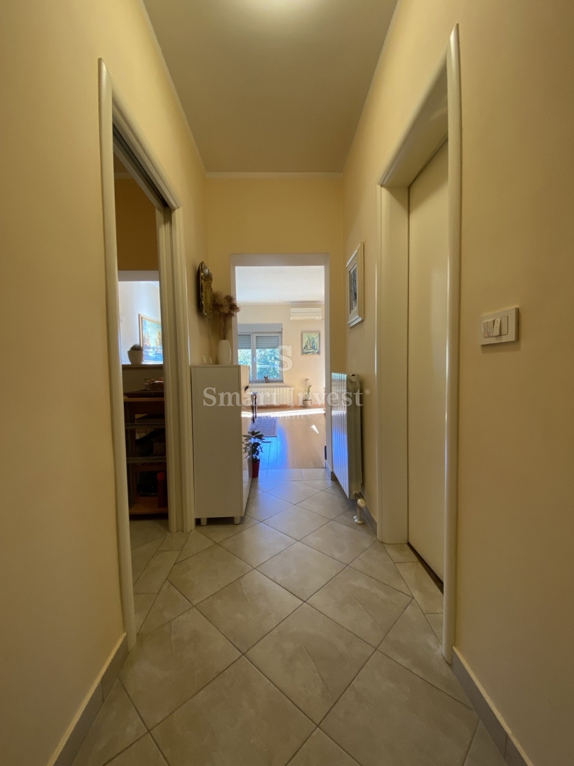 FIUME - DONJI ZAMET, appartamento bilocale  con balcone e garage