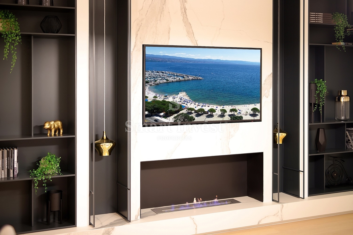 IČIĆI, lussuoso appartamento in un nuovo edificio con piscina, a 100 m dal mare