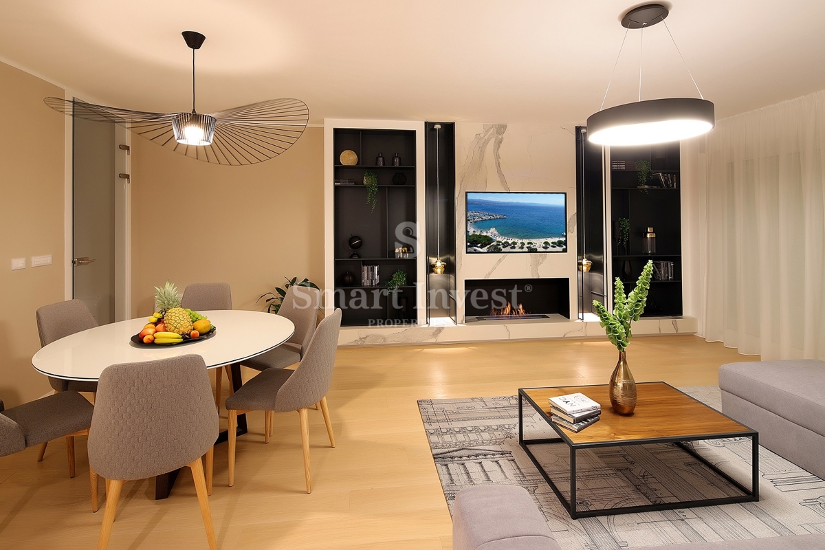 IČIĆI, lussuoso appartamento in un nuovo edificio con piscina, a 100 m dal mare