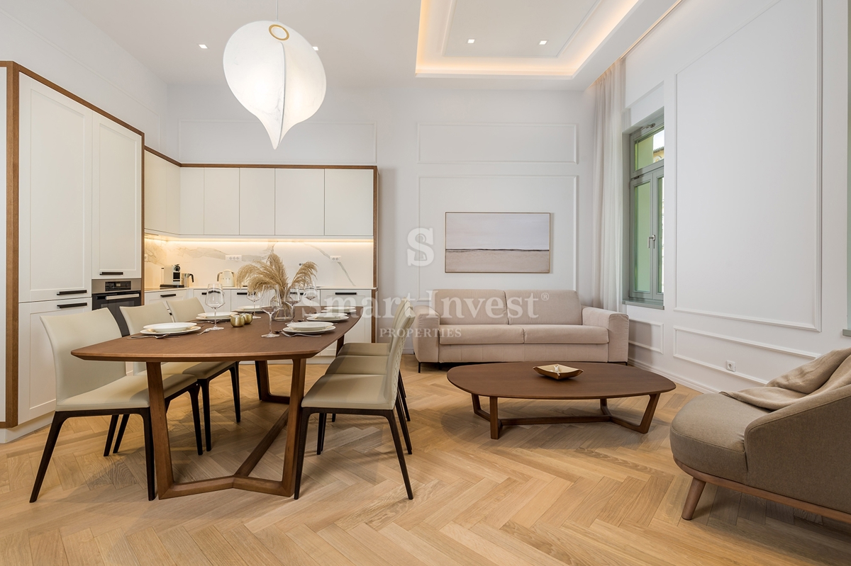 ABBAZIA – CENTRO, lussuoso appartamento fronte mare con terrazza in villa ristrutturata