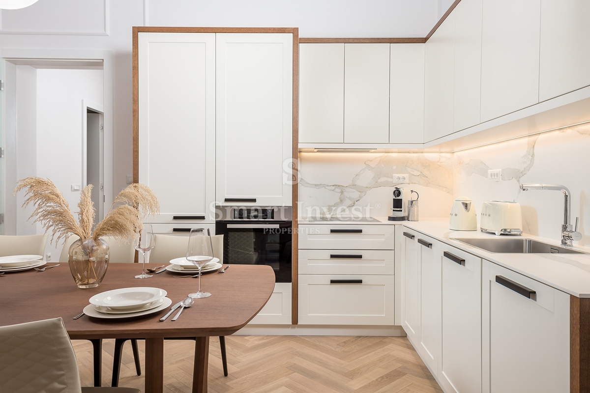 ABBAZIA – CENTRO, lussuoso appartamento fronte mare con terrazza in villa ristrutturata