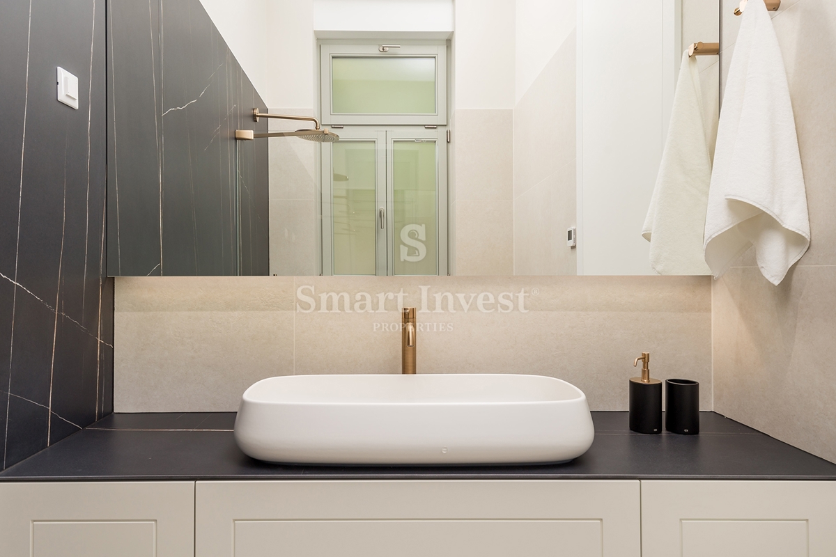 ABBAZIA – CENTRO, lussuoso appartamento fronte mare con terrazza in villa ristrutturata