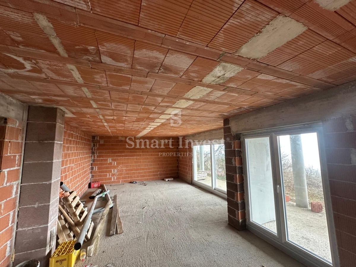 ABBAZIA - VEPRINAC, casa con vista mare e ampio giardino