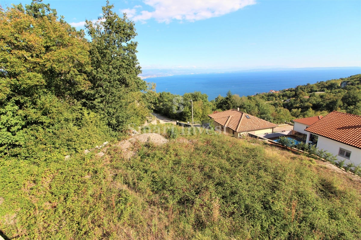 ABBAZIA - VEPRINAC, casa con vista mare e ampio giardino
