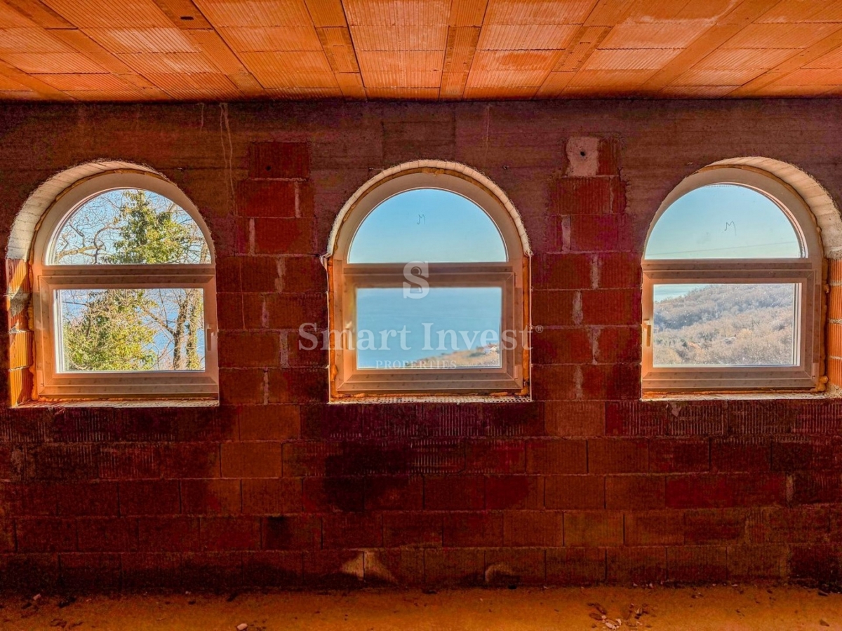 ABBAZIA - VEPRINAC, casa con vista mare e ampio giardino