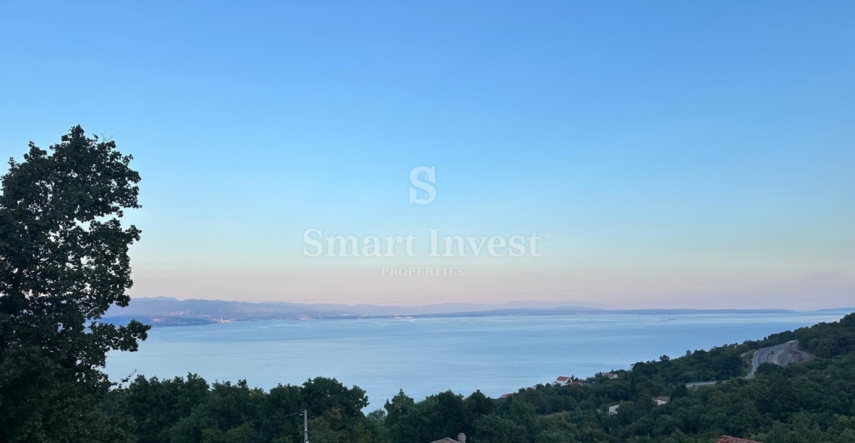 ABBAZIA - VEPRINAC, casa con vista mare e ampio giardino