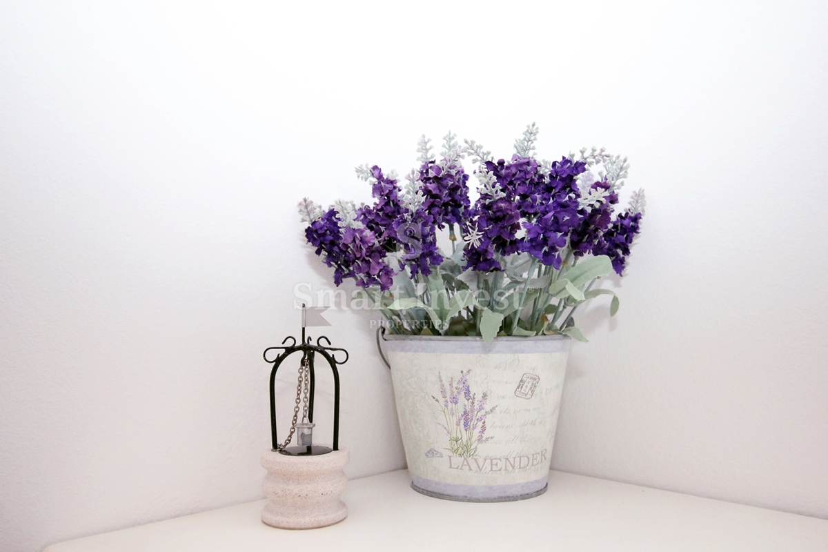 MATULJI - JUŠIĆI, casa a schiera con 3 appartamenti, taverna e garage